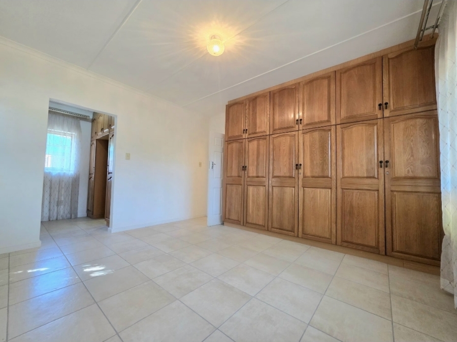 4 Bedroom Property for Sale in Isipingo Beach KwaZulu-Natal