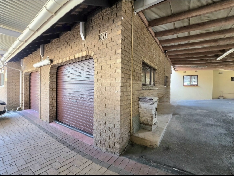 4 Bedroom Property for Sale in Isipingo Beach KwaZulu-Natal