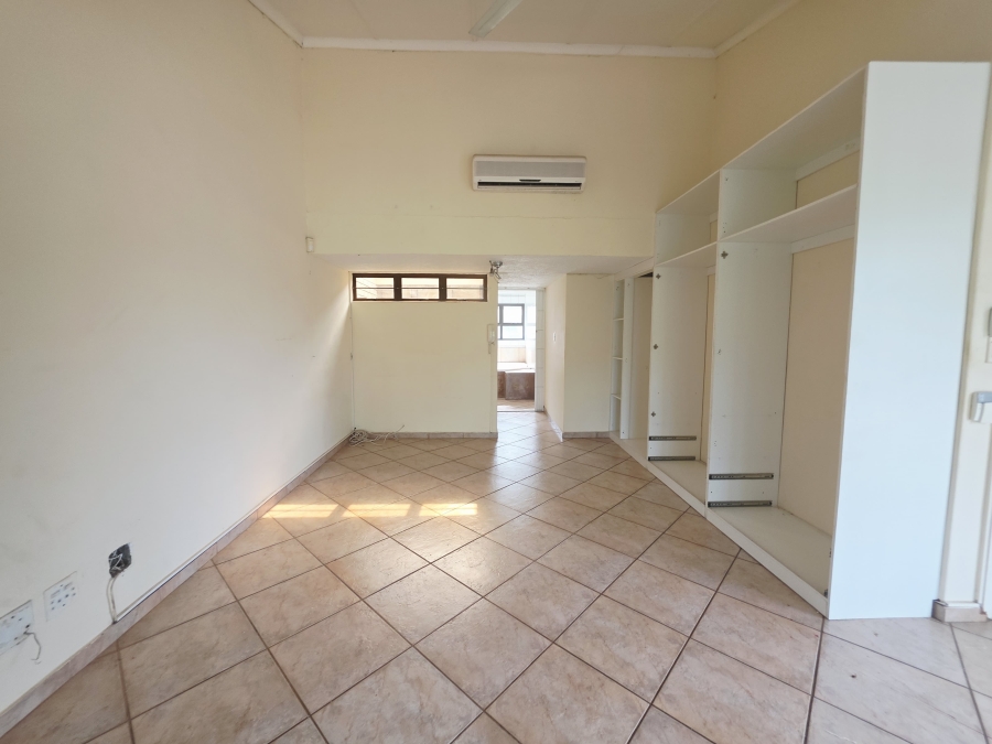 5 Bedroom Property for Sale in Nyala Park KwaZulu-Natal