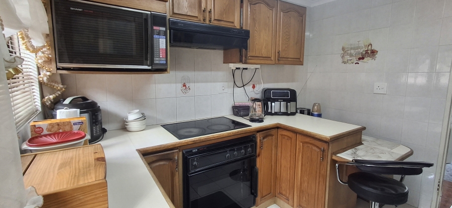 3 Bedroom Property for Sale in Panorama Gardens KwaZulu-Natal