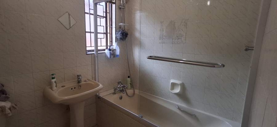 3 Bedroom Property for Sale in Panorama Gardens KwaZulu-Natal