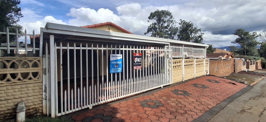 3 Bedroom Property for Sale in Panorama Gardens KwaZulu-Natal