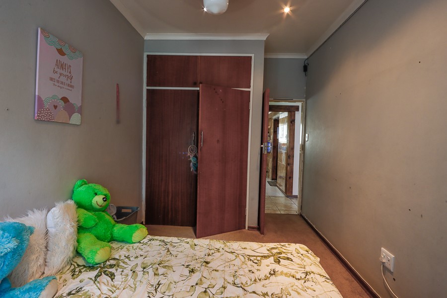 4 Bedroom Property for Sale in Signal Hill KwaZulu-Natal