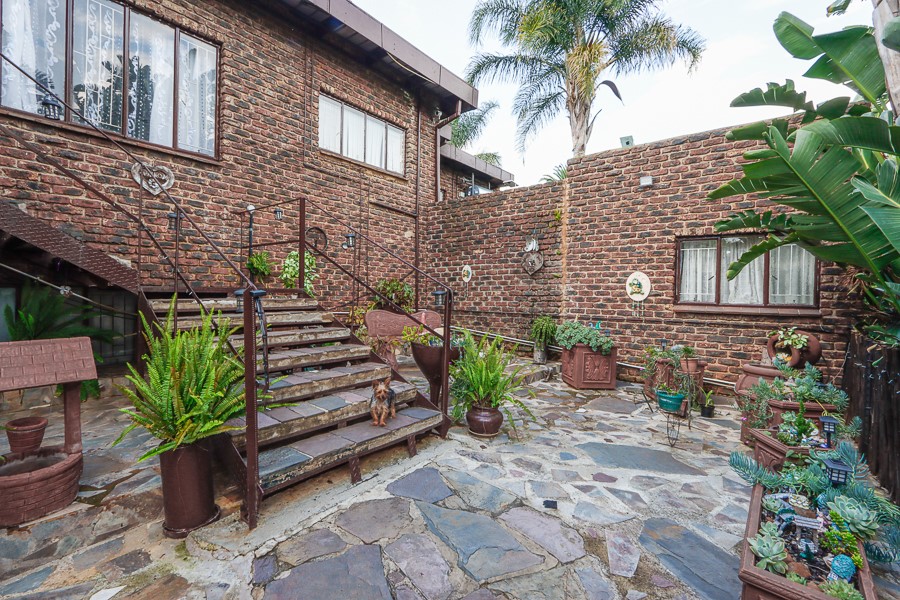 4 Bedroom Property for Sale in Signal Hill KwaZulu-Natal