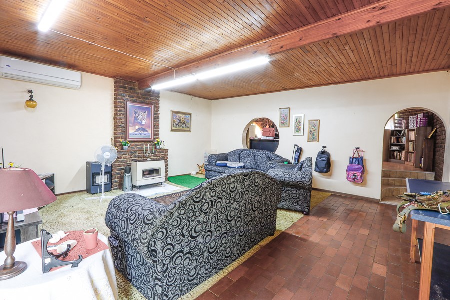 4 Bedroom Property for Sale in Signal Hill KwaZulu-Natal