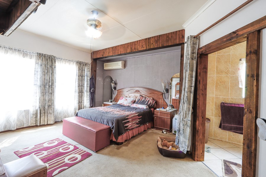 4 Bedroom Property for Sale in Signal Hill KwaZulu-Natal