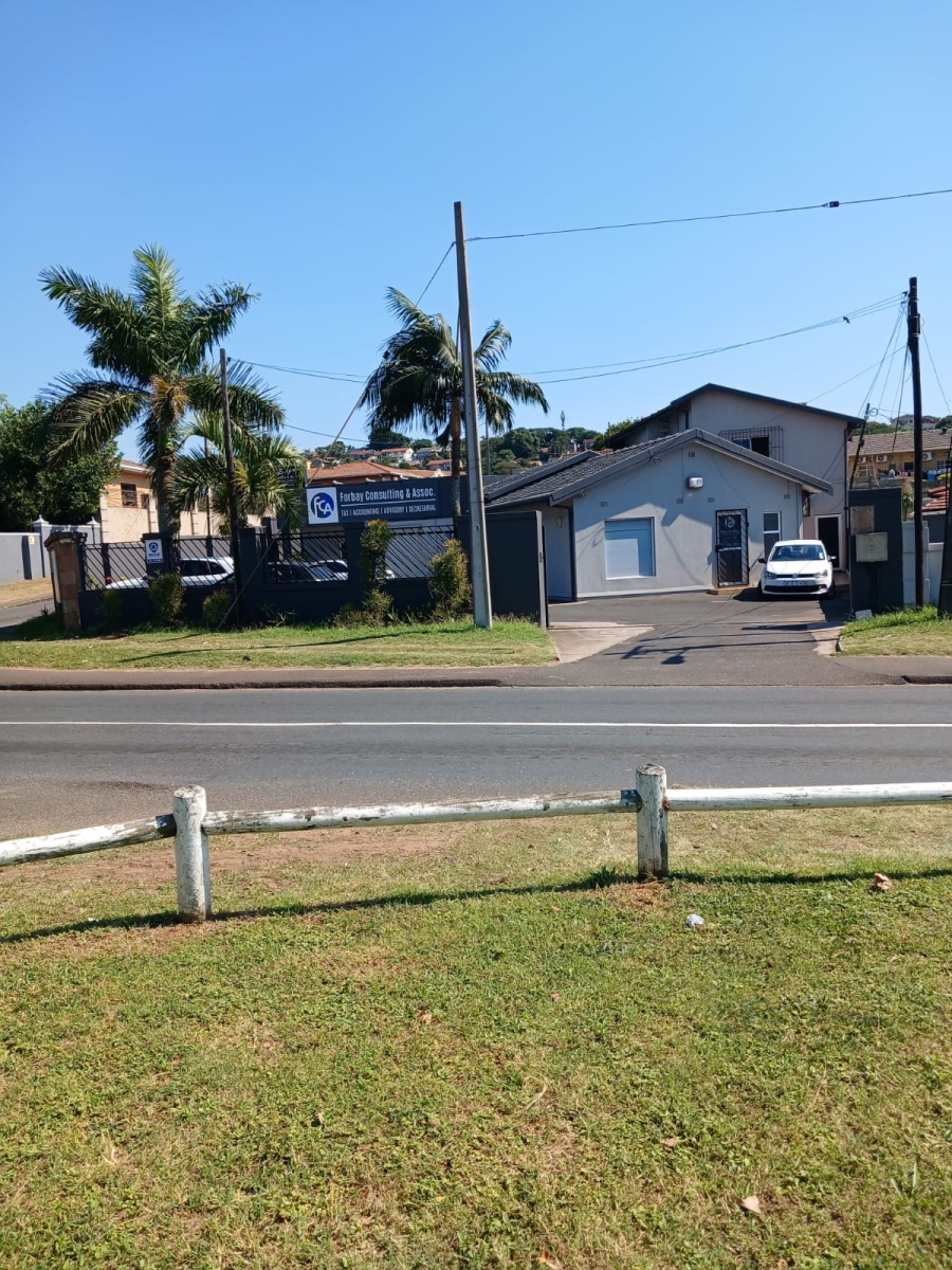 To Let Commercial Property for Rent in Bluff KwaZulu-Natal