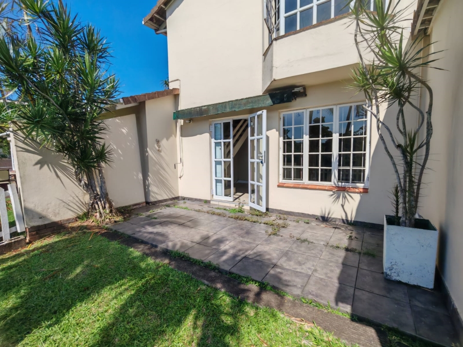 2 Bedroom Property for Sale in Sherwood KwaZulu-Natal