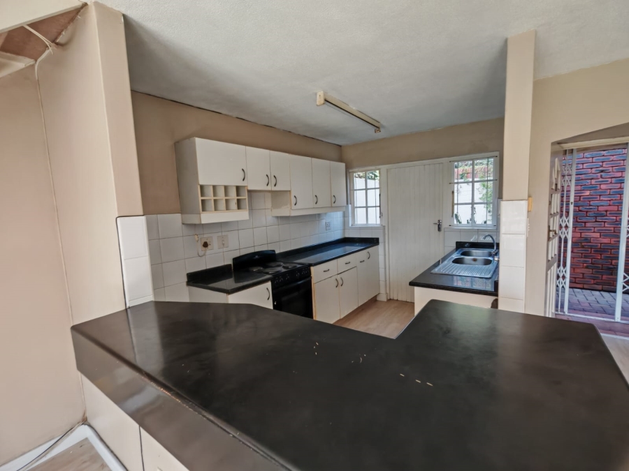 2 Bedroom Property for Sale in Sherwood KwaZulu-Natal