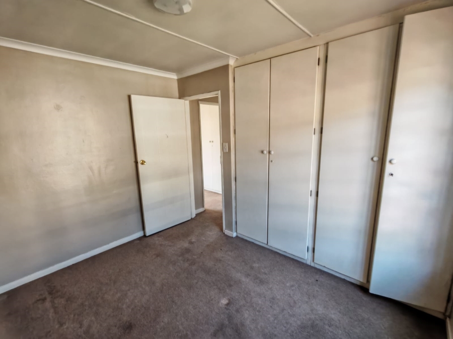 2 Bedroom Property for Sale in Sherwood KwaZulu-Natal