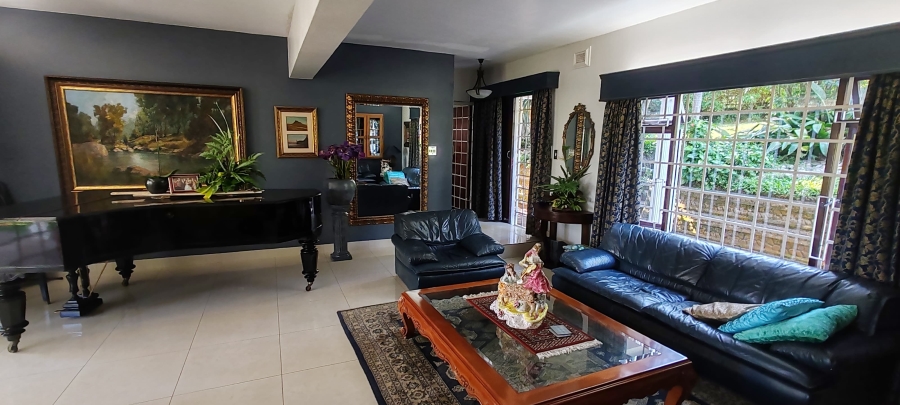 5 Bedroom Property for Sale in St Michaels On Sea KwaZulu-Natal