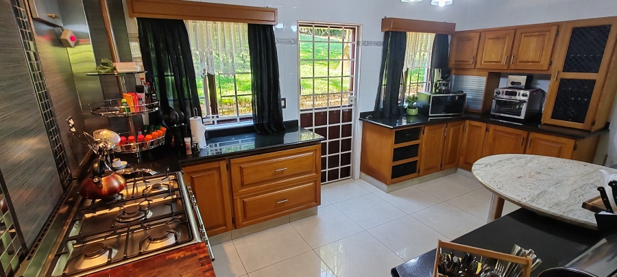 5 Bedroom Property for Sale in St Michaels On Sea KwaZulu-Natal