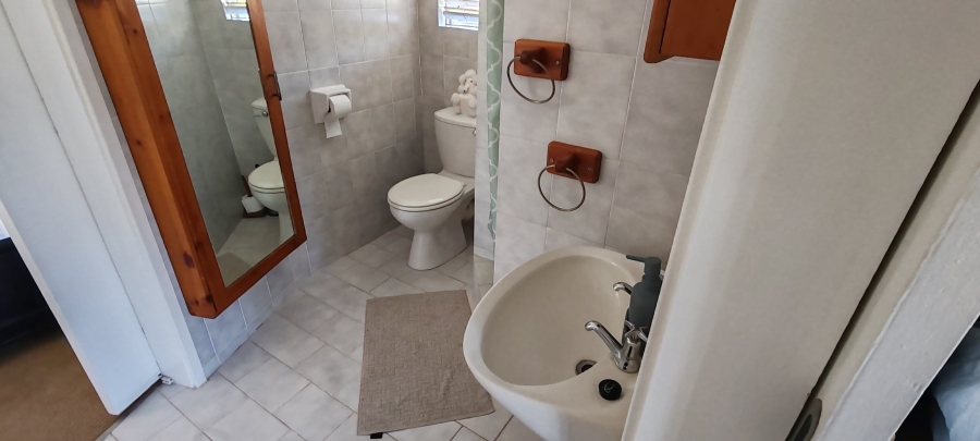 5 Bedroom Property for Sale in St Michaels On Sea KwaZulu-Natal