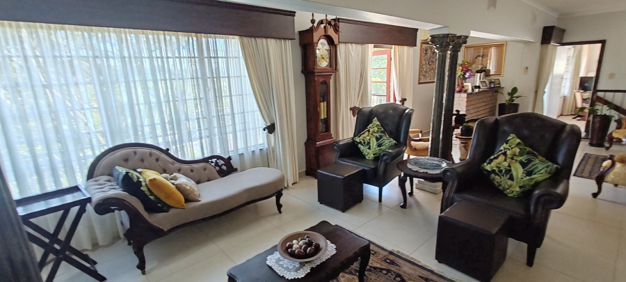 5 Bedroom Property for Sale in St Michaels On Sea KwaZulu-Natal