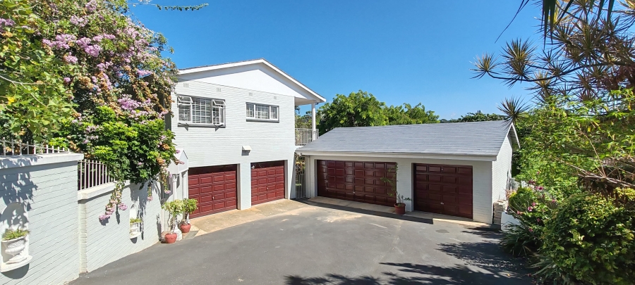 5 Bedroom Property for Sale in St Michaels On Sea KwaZulu-Natal