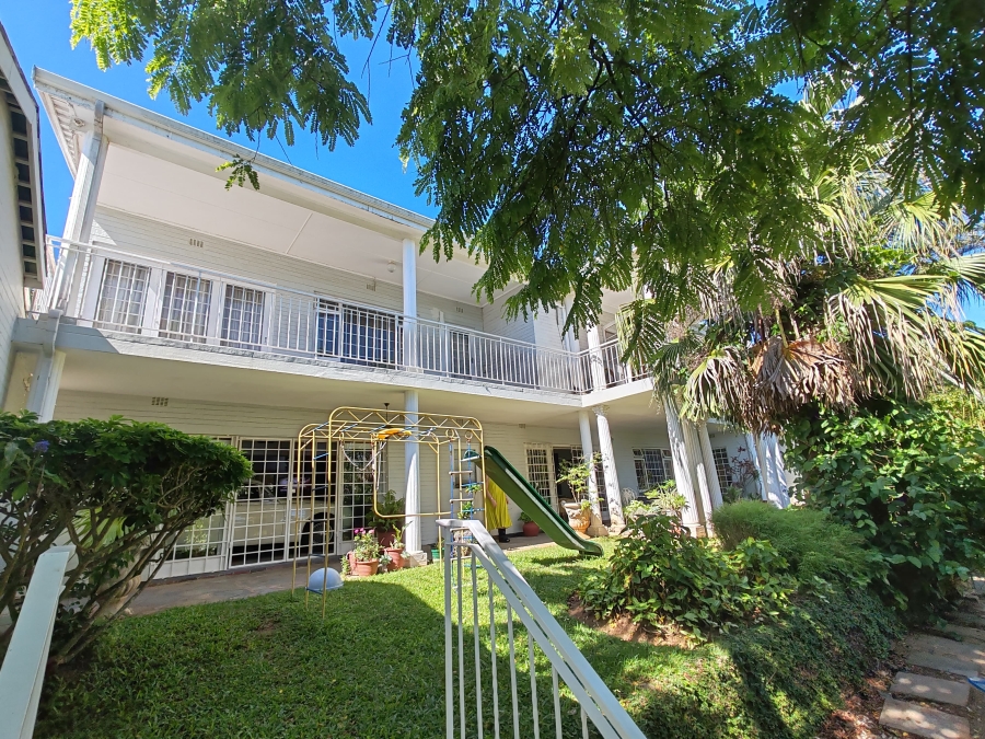 5 Bedroom Property for Sale in St Michaels On Sea KwaZulu-Natal