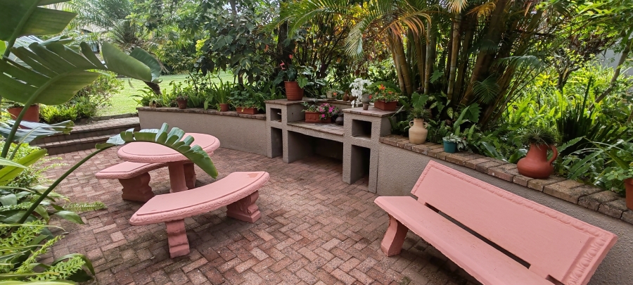 3 Bedroom Property for Sale in Uvongo KwaZulu-Natal