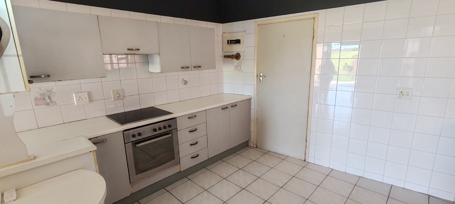 3 Bedroom Property for Sale in Uvongo KwaZulu-Natal