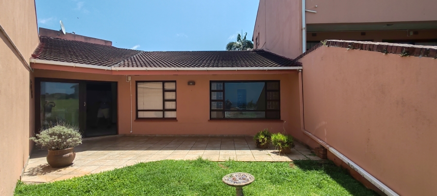 3 Bedroom Property for Sale in Uvongo KwaZulu-Natal