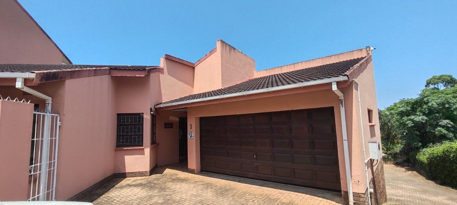 3 Bedroom Property for Sale in Uvongo KwaZulu-Natal