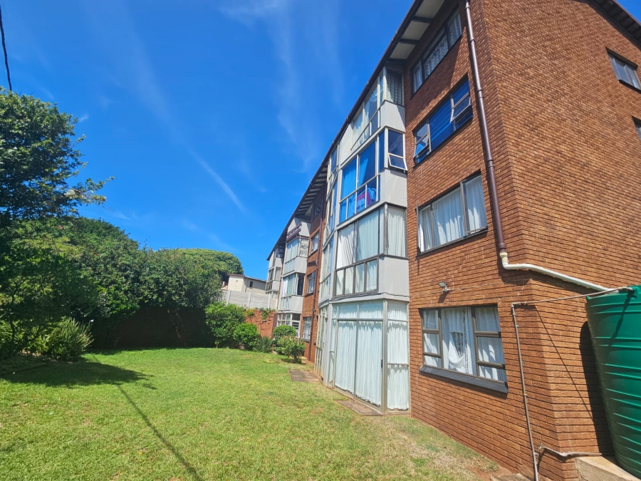 1 Bedroom Property for Sale in Illovo Beach KwaZulu-Natal