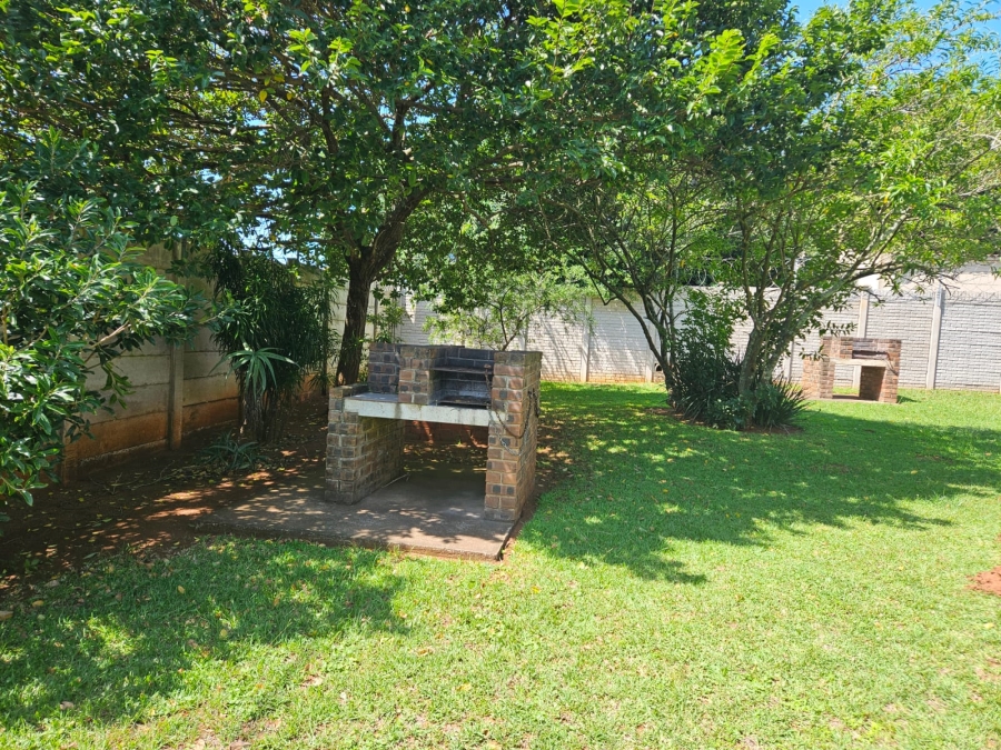 1 Bedroom Property for Sale in Illovo Beach KwaZulu-Natal