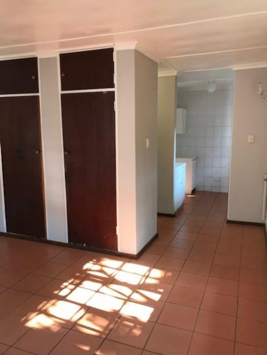 1 Bedroom Property for Sale in Hillcrest Central KwaZulu-Natal