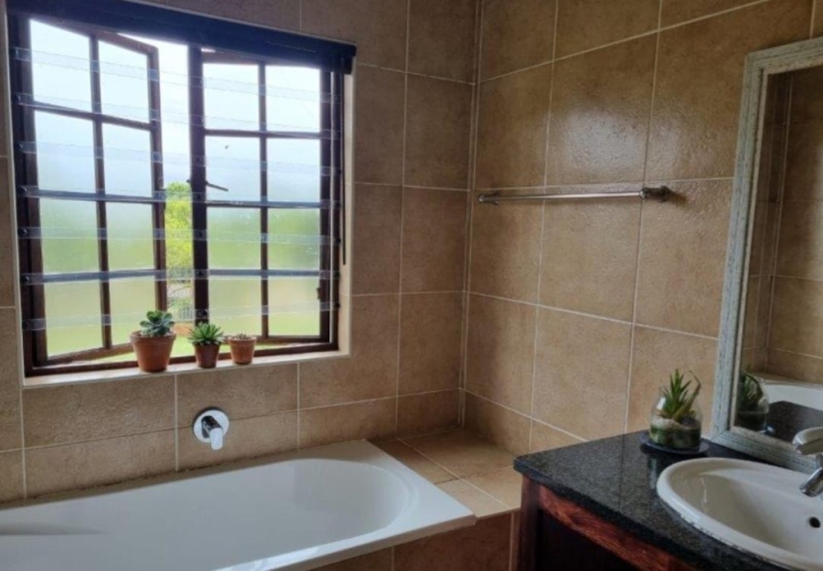 2 Bedroom Property for Sale in Clifton Hill Estate KwaZulu-Natal