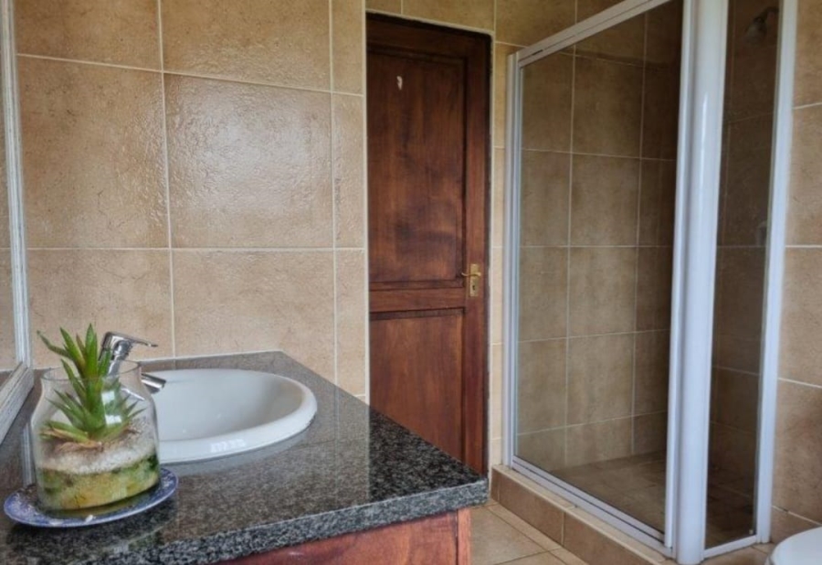 2 Bedroom Property for Sale in Clifton Hill Estate KwaZulu-Natal