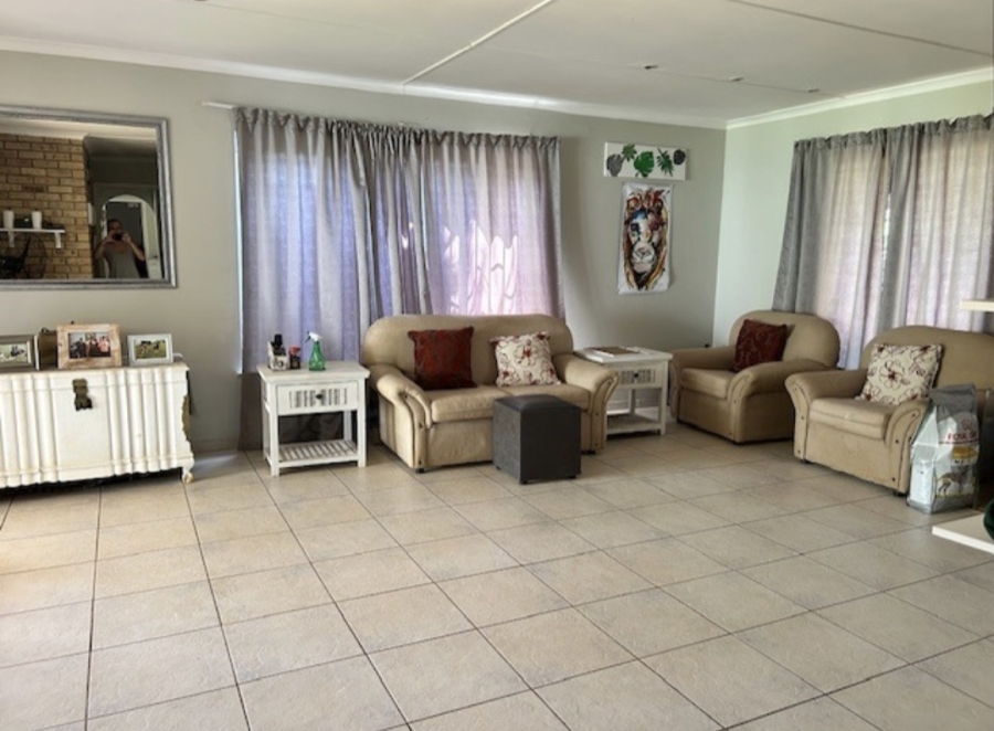 To Let 3 Bedroom Property for Rent in Glen Anil KwaZulu-Natal