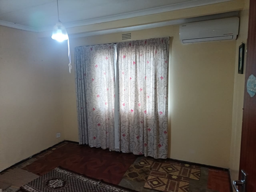 3 Bedroom Property for Sale in Brindhaven KwaZulu-Natal