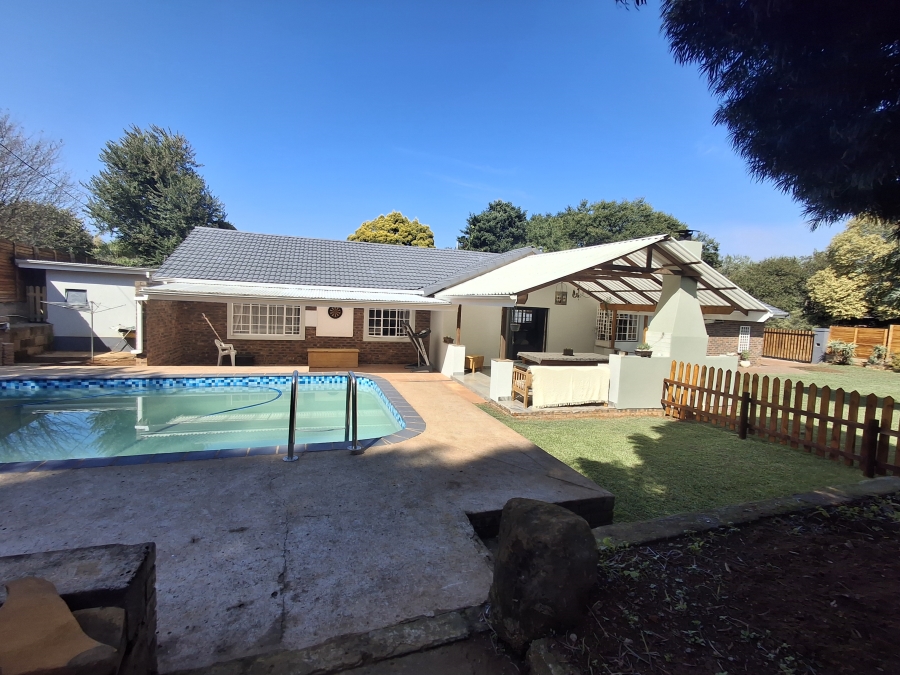 3 Bedroom Property for Sale in Greendale KwaZulu-Natal