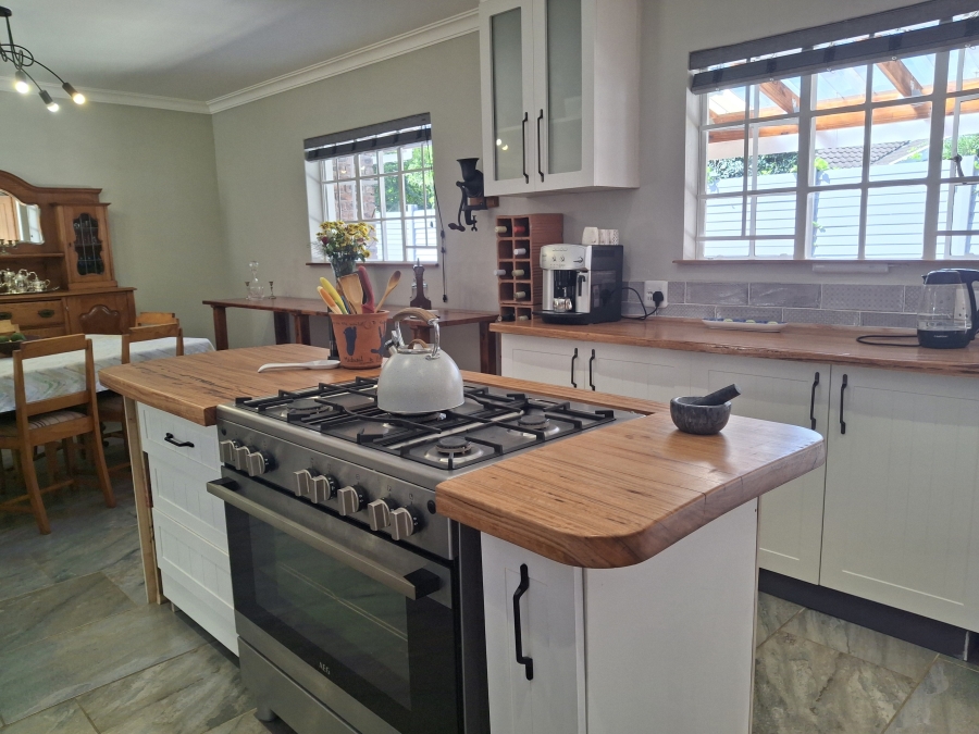 3 Bedroom Property for Sale in Greendale KwaZulu-Natal