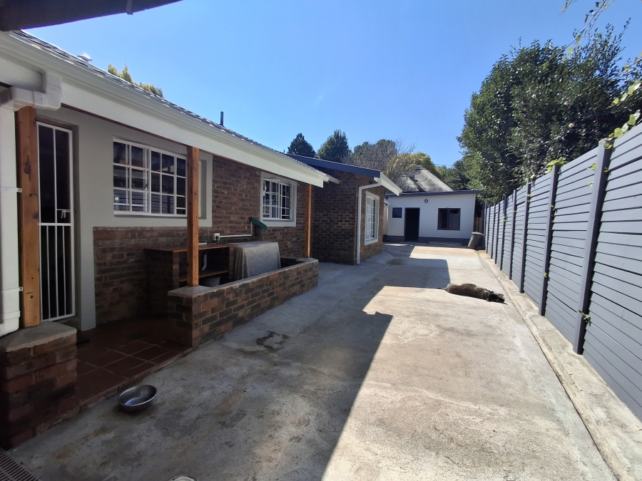 3 Bedroom Property for Sale in Greendale KwaZulu-Natal