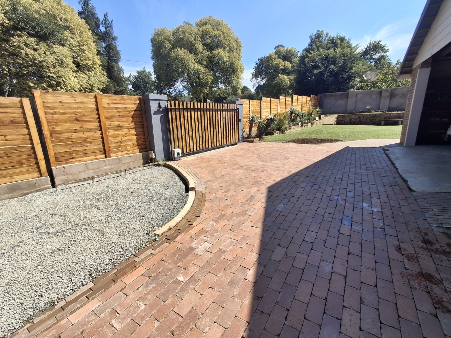 3 Bedroom Property for Sale in Greendale KwaZulu-Natal