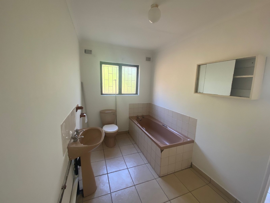To Let 2 Bedroom Property for Rent in Waterfall KwaZulu-Natal