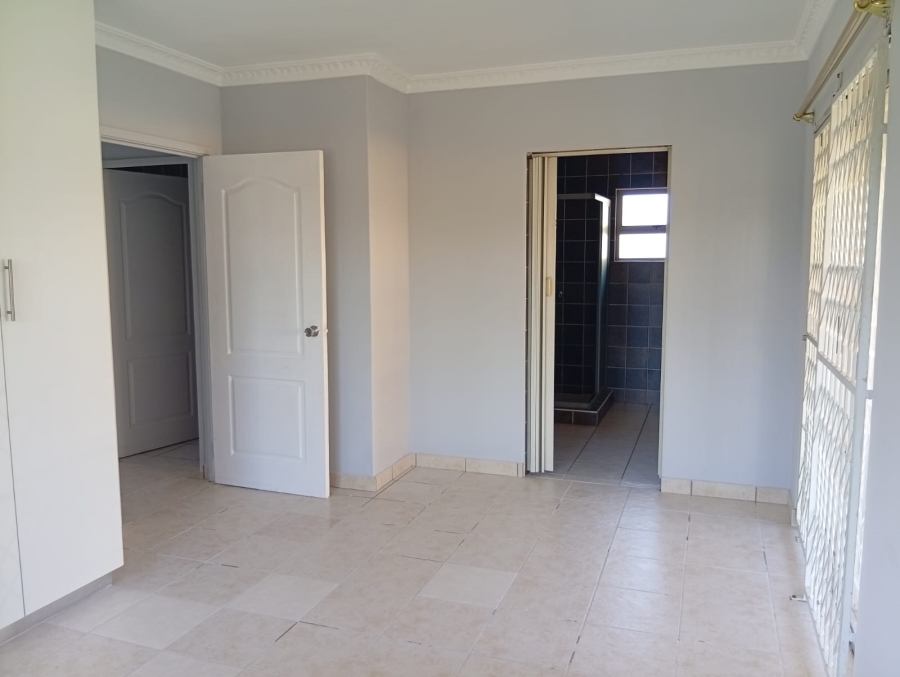 To Let 3 Bedroom Property for Rent in Mount Vernon KwaZulu-Natal