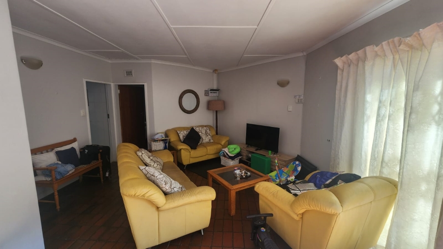 To Let 2 Bedroom Property for Rent in Glen Anil KwaZulu-Natal