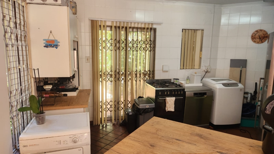 To Let 2 Bedroom Property for Rent in Glen Anil KwaZulu-Natal