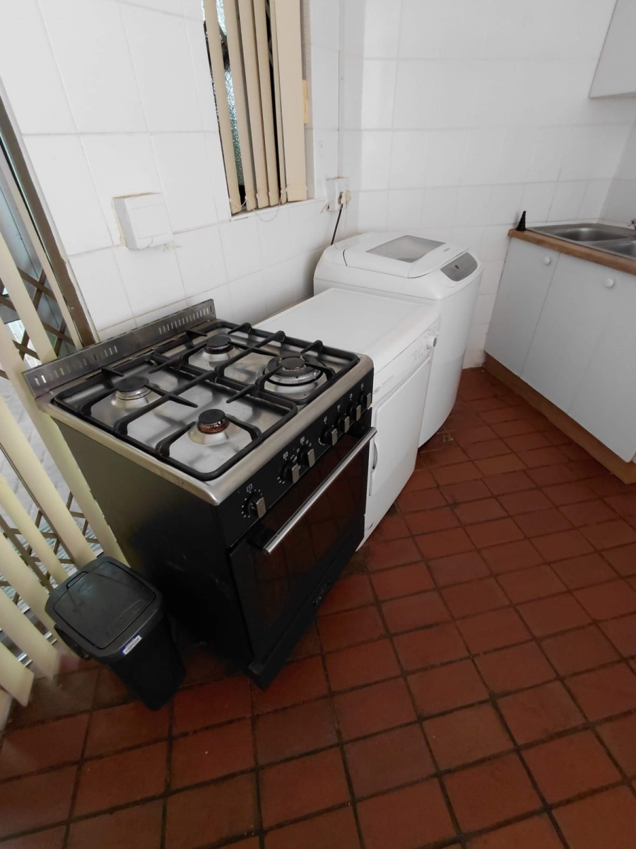 To Let 2 Bedroom Property for Rent in Glen Anil KwaZulu-Natal