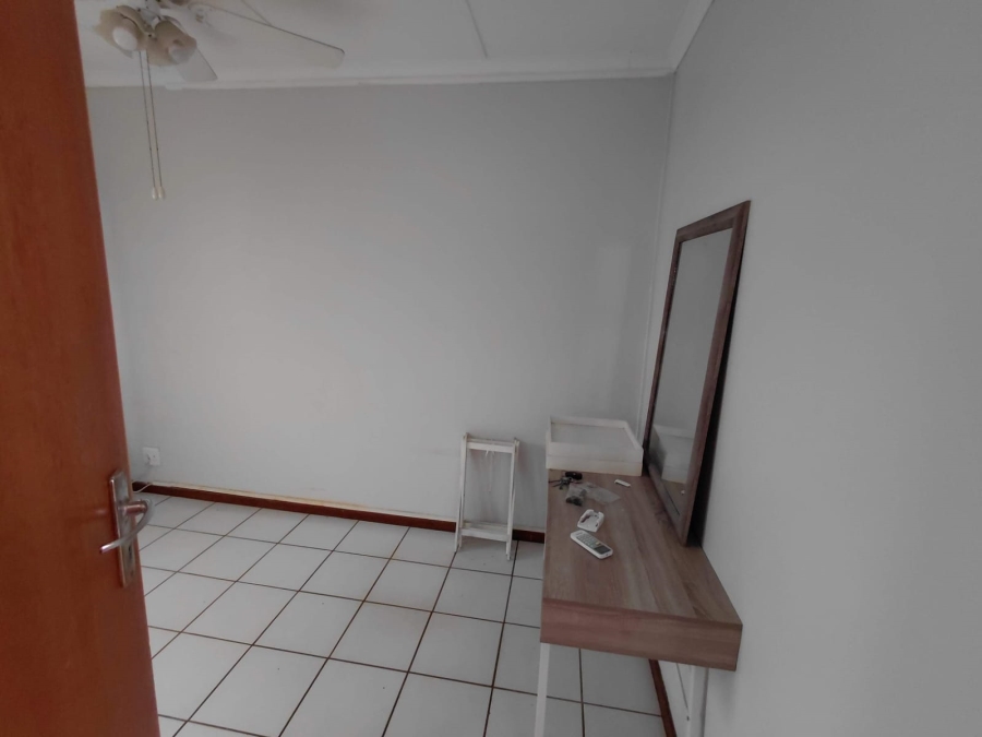 To Let 2 Bedroom Property for Rent in Glen Anil KwaZulu-Natal