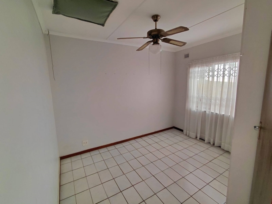 To Let 2 Bedroom Property for Rent in Glen Anil KwaZulu-Natal