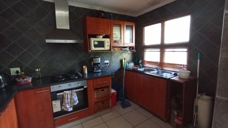 2 Bedroom Property for Sale in Sherwood KwaZulu-Natal