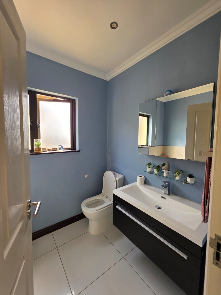 To Let 4 Bedroom Property for Rent in Acutts Estate KwaZulu-Natal