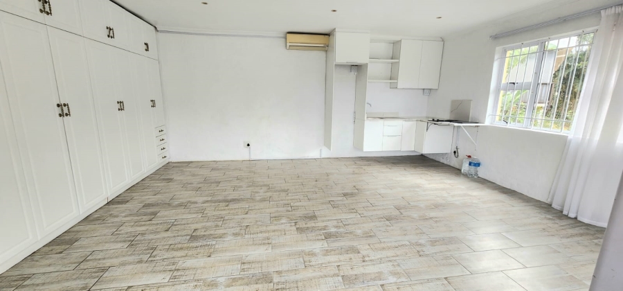 1 Bedroom Property for Sale in Dawncliffe KwaZulu-Natal