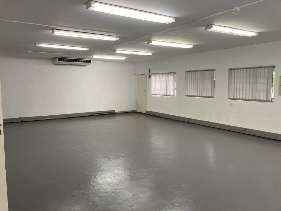 To Let Commercial Property for Rent in Westmead KwaZulu-Natal