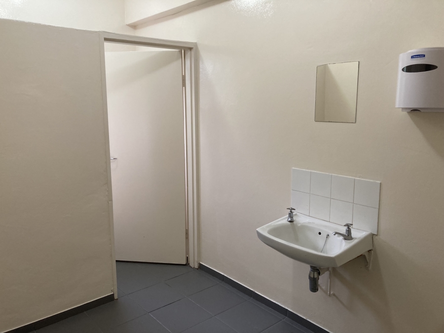 To Let Commercial Property for Rent in Westmead KwaZulu-Natal