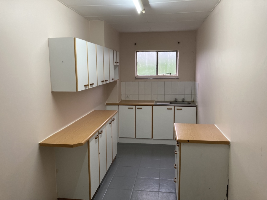 To Let Commercial Property for Rent in Westmead KwaZulu-Natal