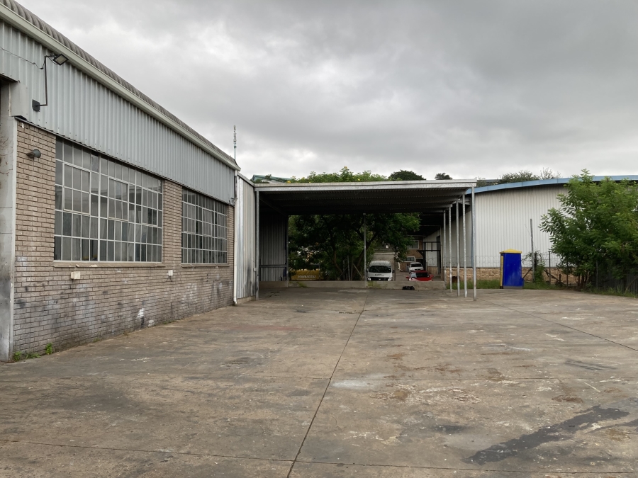 To Let Commercial Property for Rent in Westmead KwaZulu-Natal