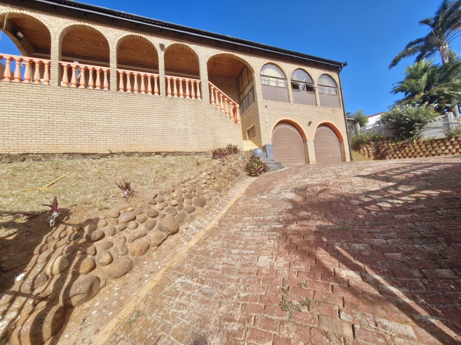 4 Bedroom Property for Sale in La Mercy KwaZulu-Natal